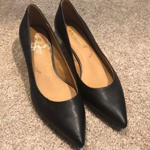 Black Nine West Kitten Heels